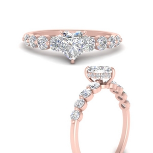 Graduated Common Prong Diamond Ring