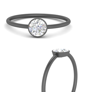 Delicate Solitaire Diamond Ring