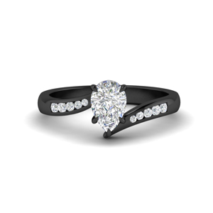 Pear Shaped Engagement Rings