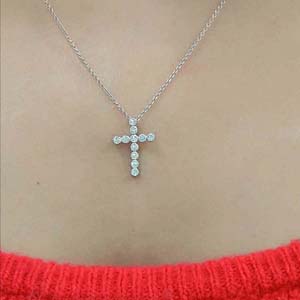 milgrain-bezel-diamond-cross-pendant-in-fdpd10799-fancy-nl-wg