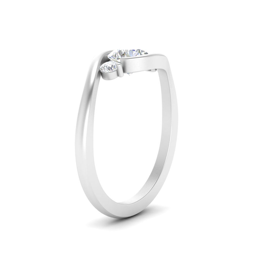 Advantages of Using Platinum Engagement Ring