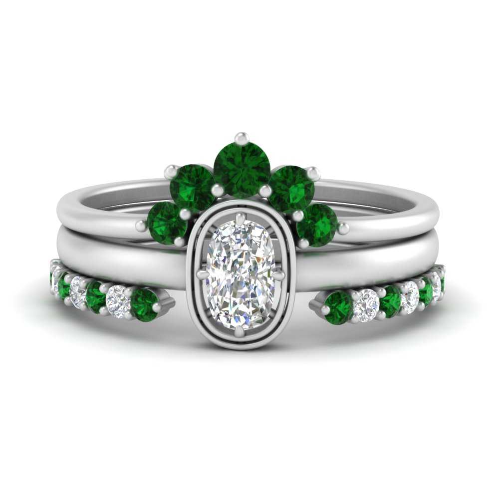 cushion-solitaire-ring-with-crown-emerald-wedding-band-in-FD9992CUGEMGR-NL-WG