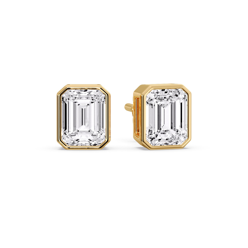4 Carat Bezel Stud Earring Emerald Diamond with 14K Yellow Gold White Diamond