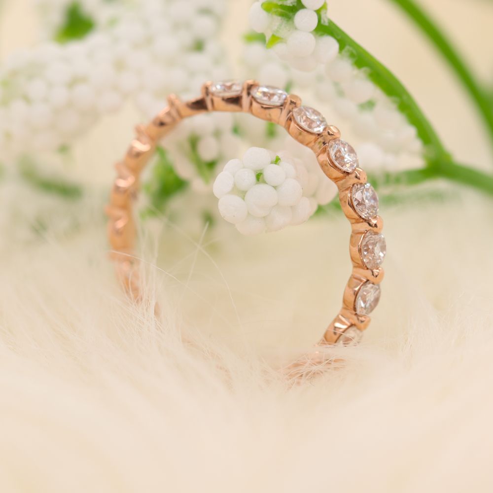 9 Stone Common Prong Delicate Band In 14K Rose Gold