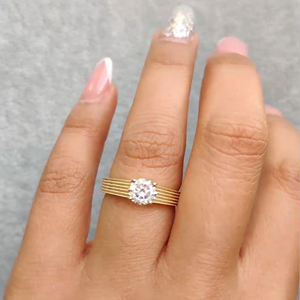 
Round Cut Solitaire Diamond Rings
