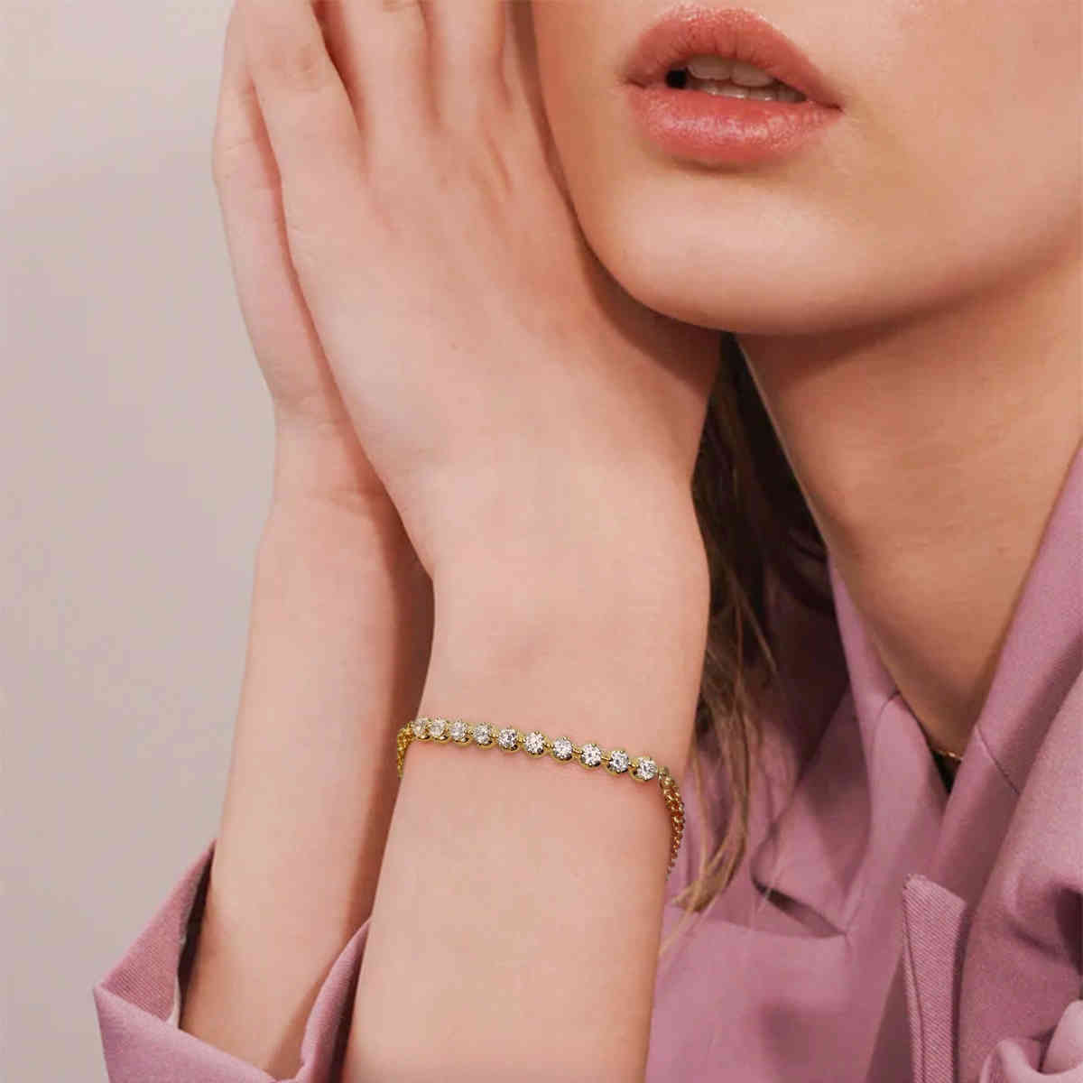 Diamond Anniversary Chain Bracelet with 14K Yellow Gold White Diamond
