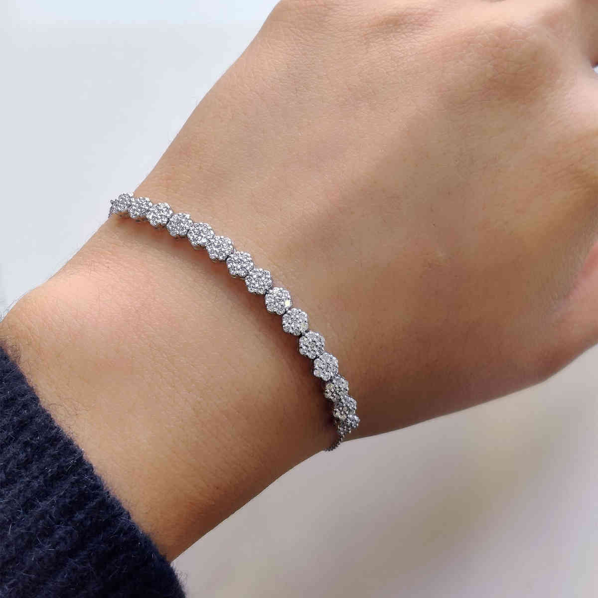 Dazzling Round Cluster Tennis Bracelet with 14K White Gold White Diamond