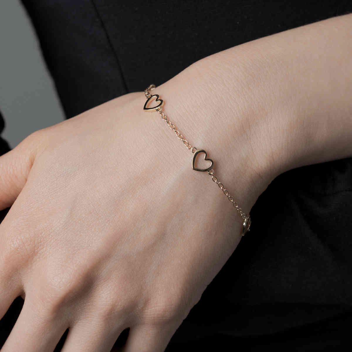 Open Heart Chain Bracelet with 14K Yellow Gold undefined