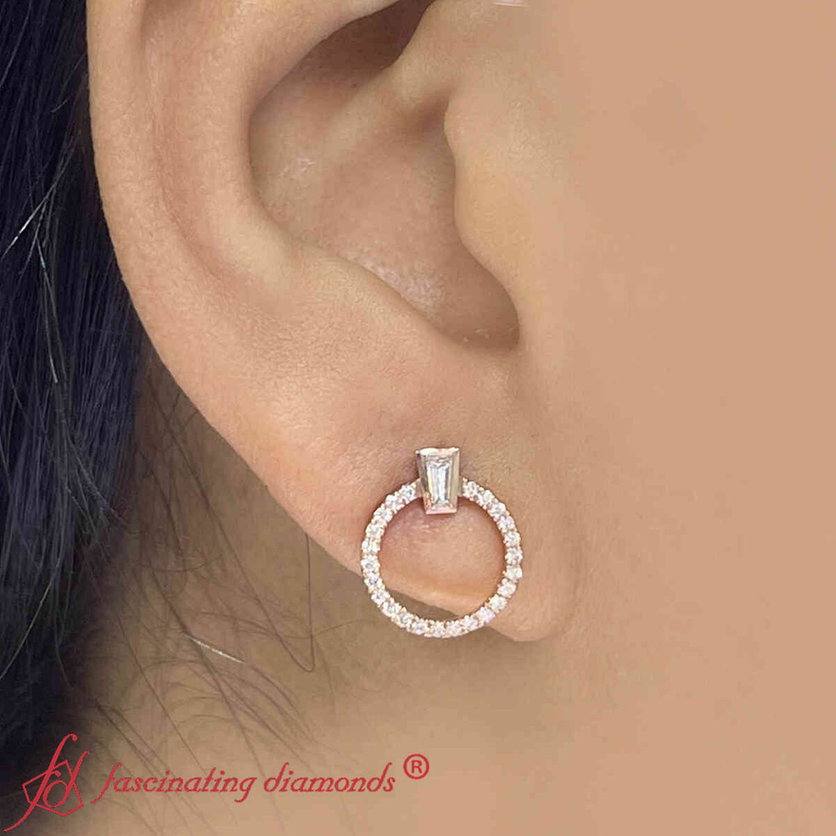 Circle Stud Earring with 14K Rose Gold White Diamond
