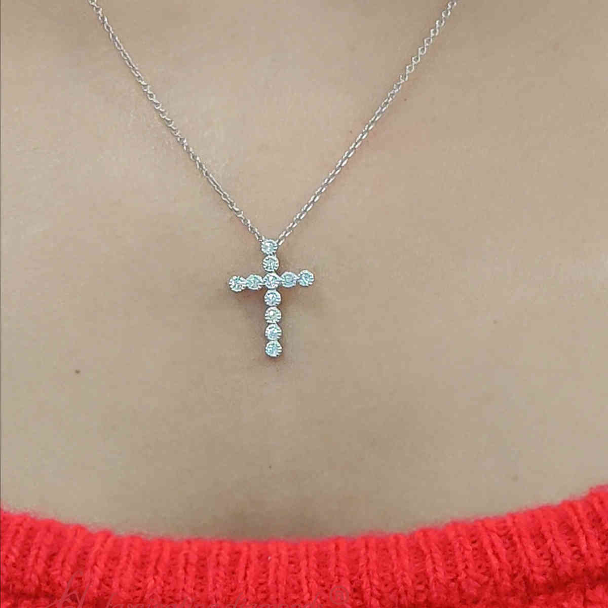 Milgrain Bezel Diamond Cross Pendant with 14K White Gold White Diamond