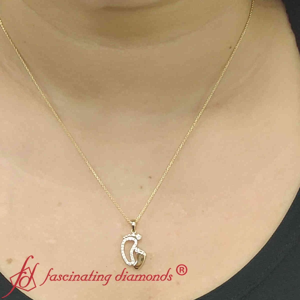 Baby Foot Pendant with 14K Yellow Gold White Diamond